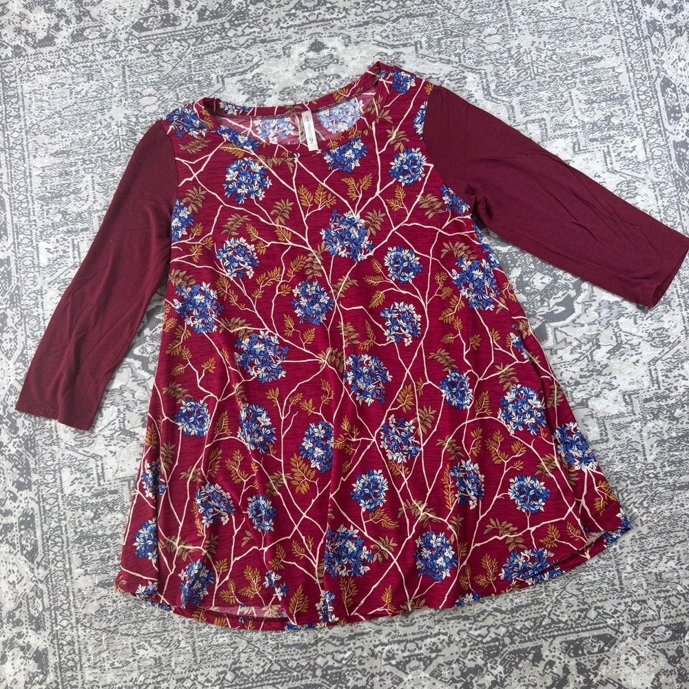 WATERMELON Women's Large Gray Floral 3/4 Bell Sleeve Boho Whimsical Tunic Top